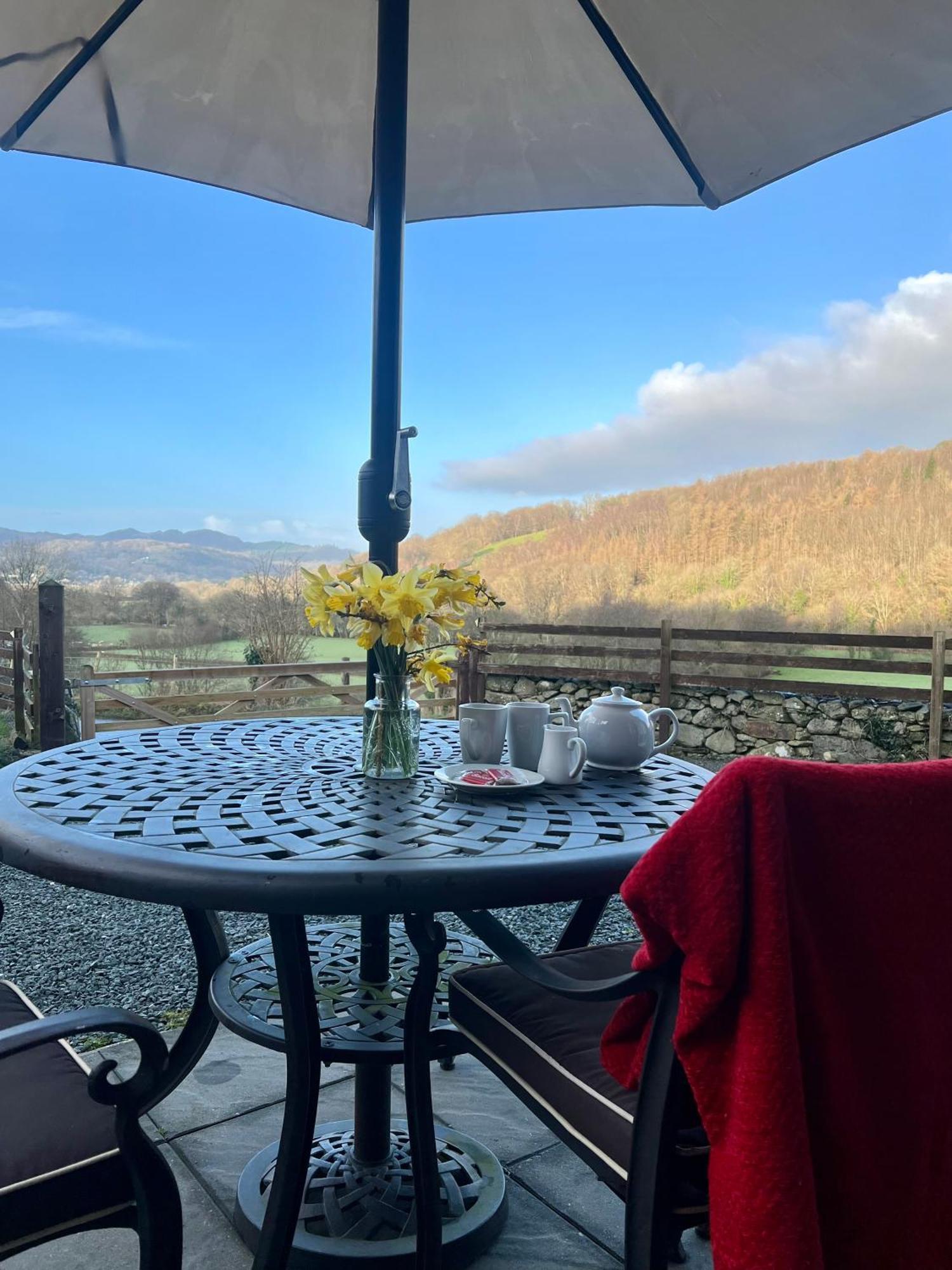 Cader Mountain View Cottage With Hot Tub In Snowdonia Dolgellau Exterior photo